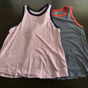 2 women's Old Navy Slim Fit tank tops size Large